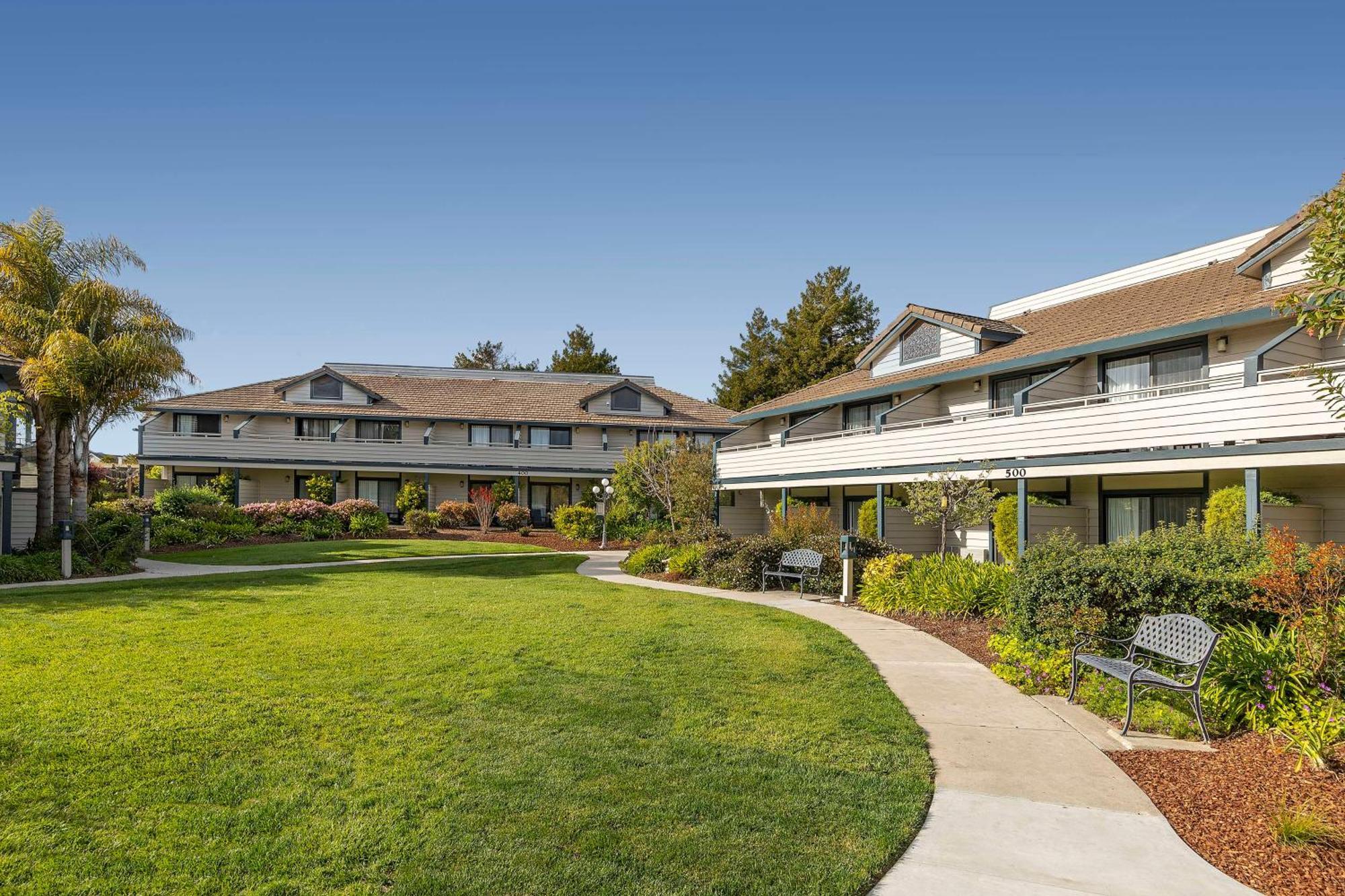 Seacliff Inn Aptos, Tapestry Collection By Hilton Exterior photo